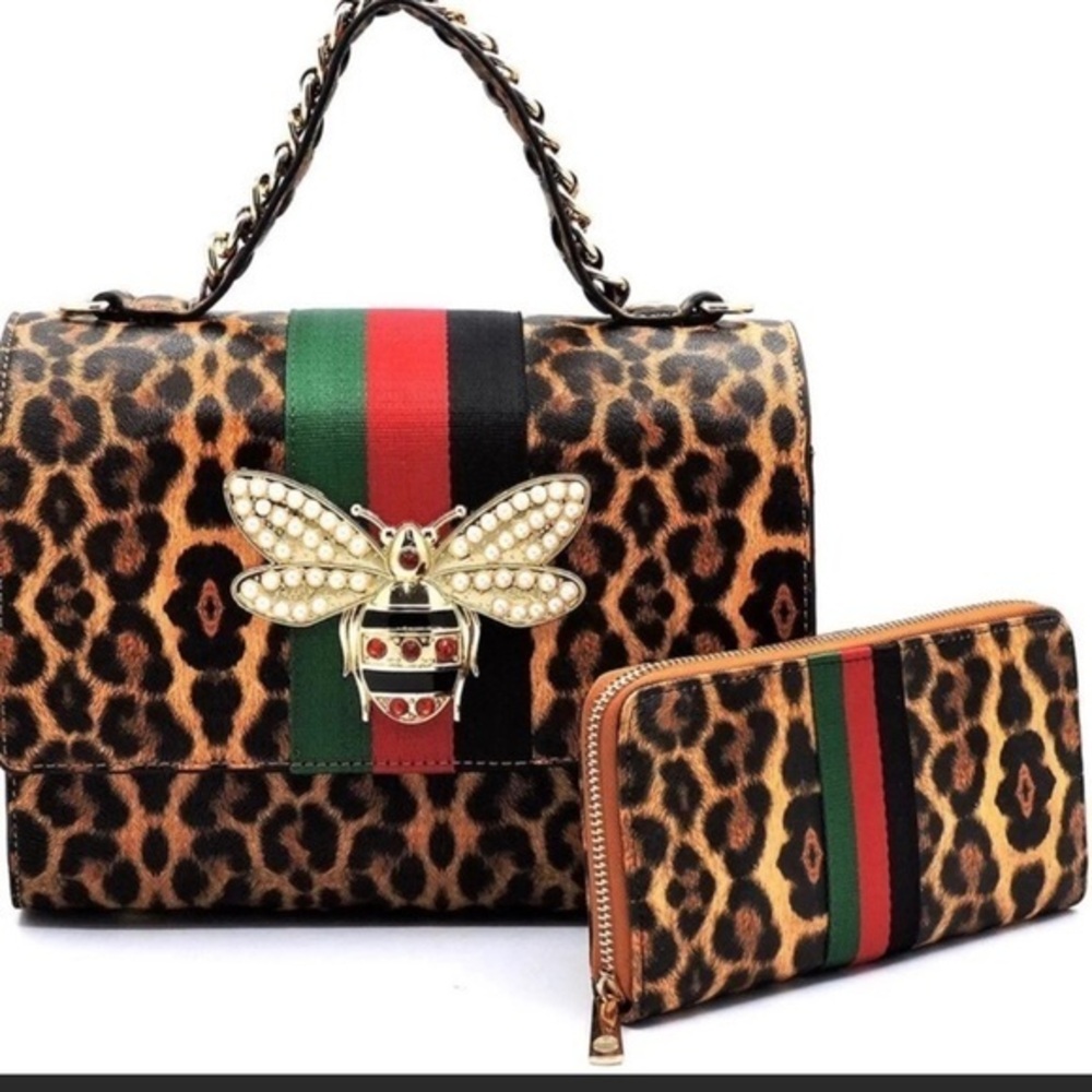 Last set !!! Piece Set Queen Bee Boxy Satchel leopard.